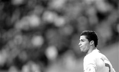 斯玛特：来到湖人让我重获新生，就像小孩第一天上学一样