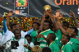 皇马对阵塞尔塔大名单：阿诺德因伤缺阵，卡马文加在列