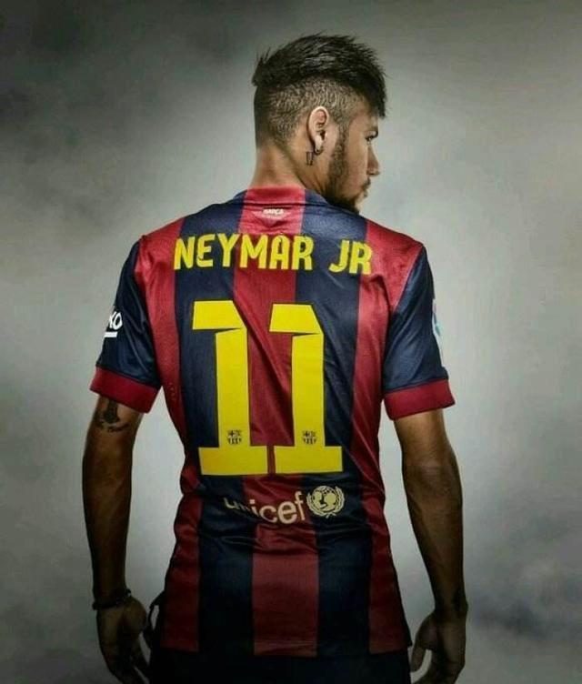 海港夺冠历程：上半程排第4，对BIG4仅取1分；下半程11胜2平2负（海港问鼎之路：前半程第4、对BIG4仅1分；后半程11胜2平2负）