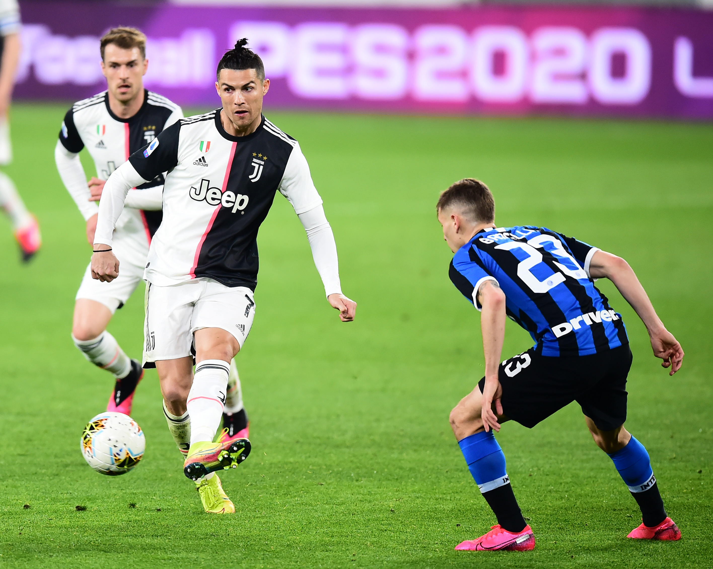 村超展现中国足球真实水平，与体制内形成鲜明对比