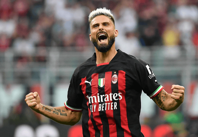 足球是朋友、梦想与人生的瞬间🔴⚫️⚽️（足球，连接友谊，点燃梦想，定格人生瞬间🔴⚫️⚽️）