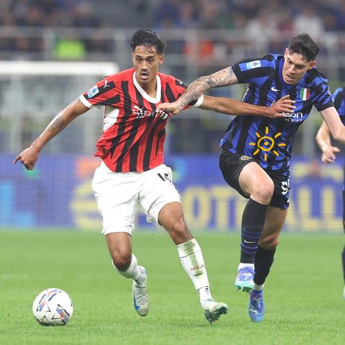 欧冠半场：阿纳别科夫屡送神扑，凯拉特0-0奥林匹亚科斯